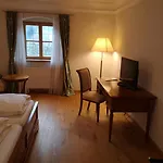 Gut Moierhof 3* 발팅