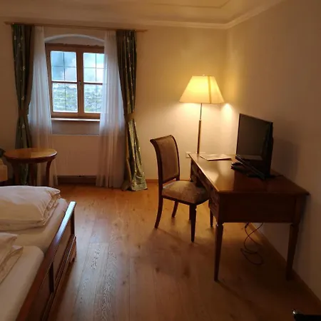 Gut Moierhof 3* Walting